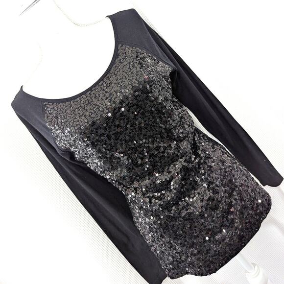 OLD NAVY! ULTRA BLACK LONG SLEEVE T-SHIRT W/IRIDESCENT SEQUINNED FRONT! SZ M - Picture 1 of 9